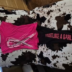 IDEOLOGY CAPRIS, WITH MATCHING SHIRT, SIZE SMALL, BLACK, PINK, AND WHITE…